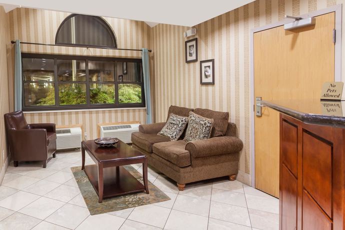 Imagen de los interiores del Hotel Cedar Bluff Inn. Foto 13