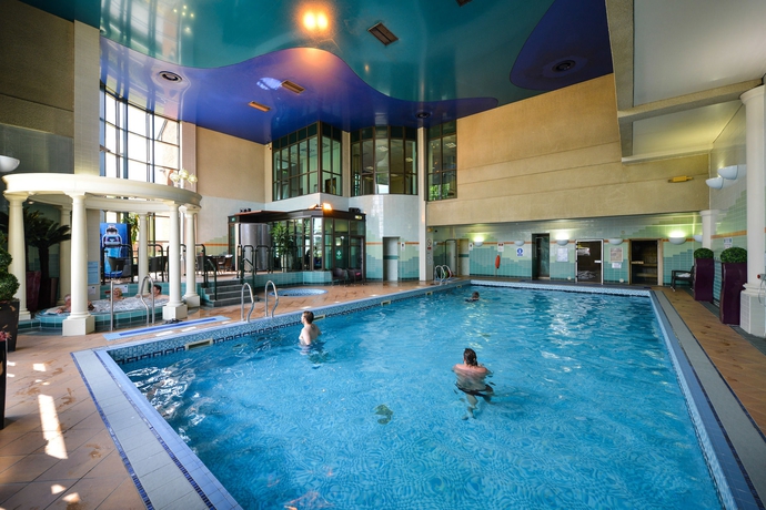 Imagen de la piscina del Hotel Cedar Court Bradford. Foto 14