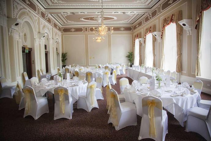 Imagen general del Hotel Cedar Court Harrogate. Foto 8