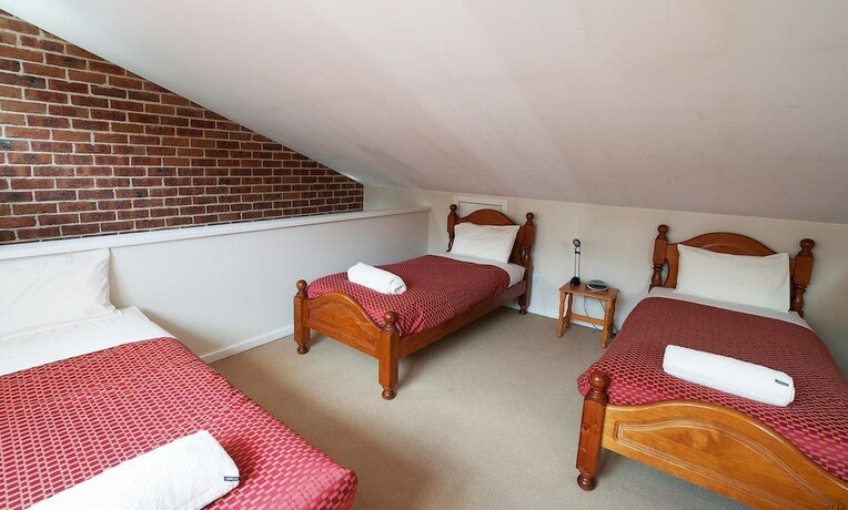 Imagen de la habitación del Hotel Cedar Creek 2. Foto 12