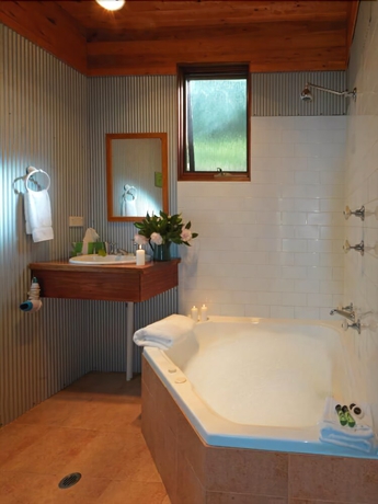 Imagen de la habitación del Hotel Cedar Creek Cottages. Foto 15