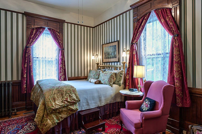 Imagen de la habitación del Hotel Cedar Crest Inn, Asheville. Foto 6