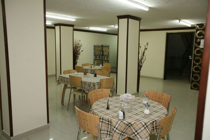 Imagen de los interiores del Hotel Cedar. Foto 15