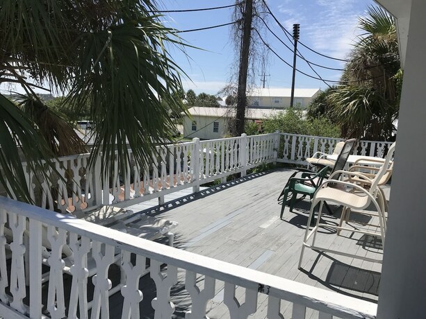 Imagen general del Hotel Cedar Inn, Cedar Key. Foto 3