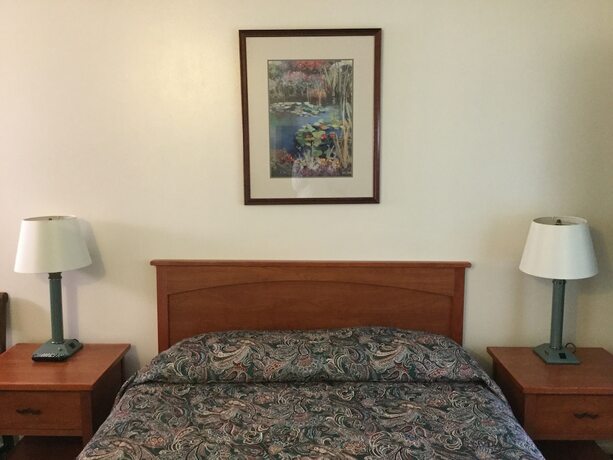 Imagen de la habitación del Hotel Cedar Lodge Motel, Dunsmuir. Foto 12