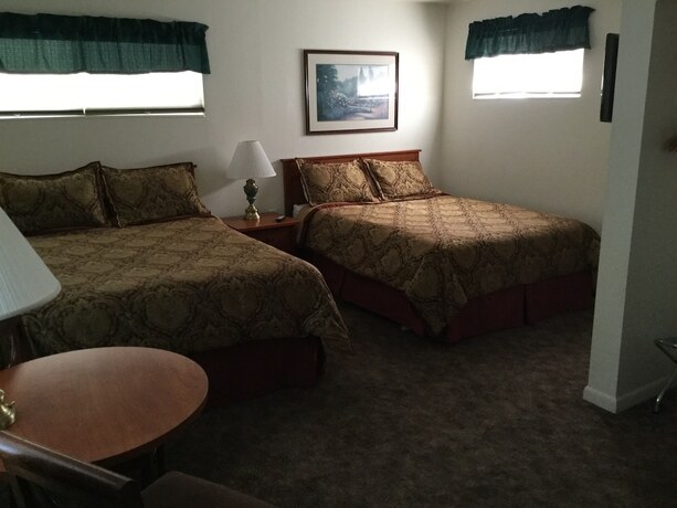 Imagen general del Hotel Cedar Lodge Motel, Dunsmuir. Foto 3