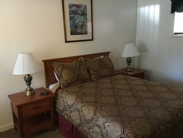 Imagen de la habitación del Hotel Cedar Lodge Motel, Dunsmuir. Foto 16