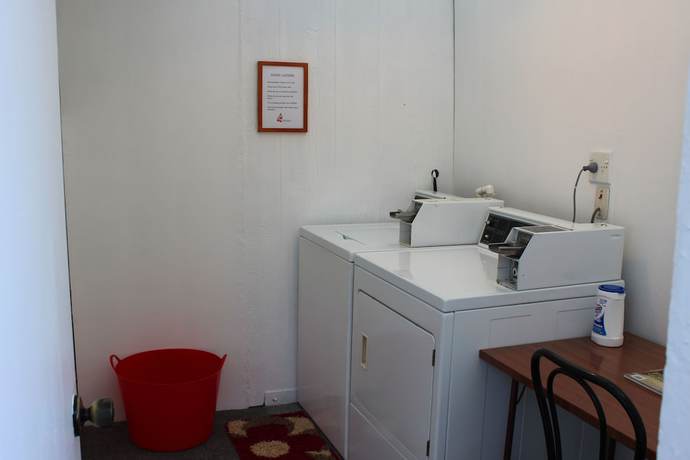 Imagen de los interiores del Hotel Cedar Lodge Motel Hamilton. Foto 20