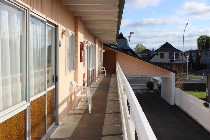 Imagen de los exteriores del Hotel Cedar Lodge Motel Hamilton. Foto 17