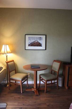 Imagen de la habitación del Hotel Cedar Meadows Resort & Spa. Foto 14