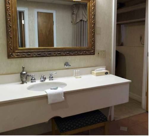 Imagen de la habitación del Hotel Cedar Park Whirlpool Suites. Foto 5