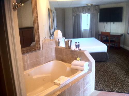 Imagen de la habitación del Hotel Cedar Park Whirlpool Suites. Foto 15