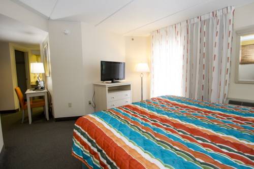 Imagen de la habitación del Hotel Cedar Point's Castaway Bay. Foto 2