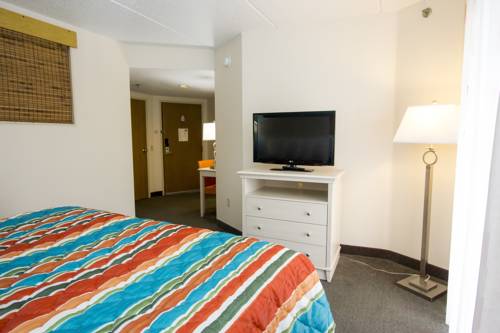 Imagen de la habitación del Hotel Cedar Point's Castaway Bay. Foto 3