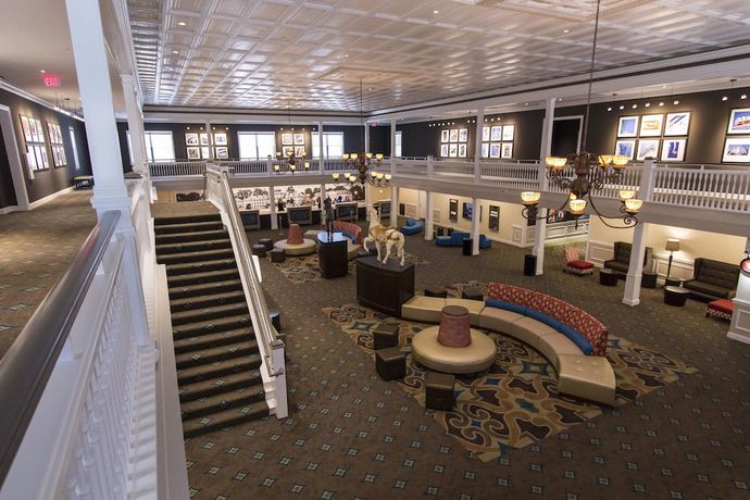 Imagen de los interiores del Hotel Cedar Point's Hotel Breakers. Foto 14