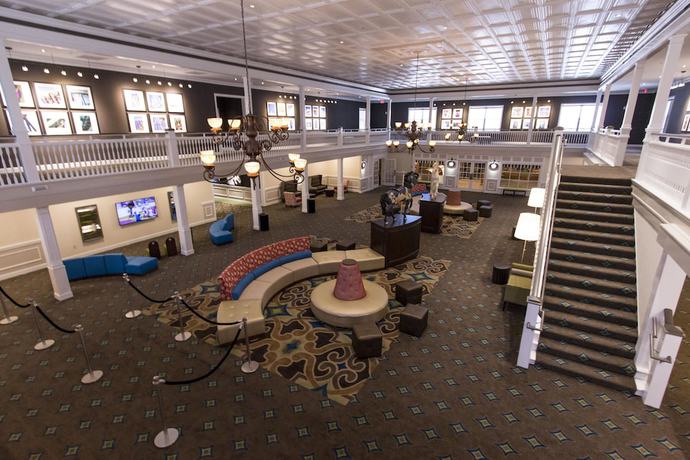 Imagen de los interiores del Hotel Cedar Point's Hotel Breakers. Foto 16
