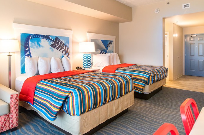 Imagen de la habitación del Hotel Cedar Point's Hotel Breakers. Foto 10