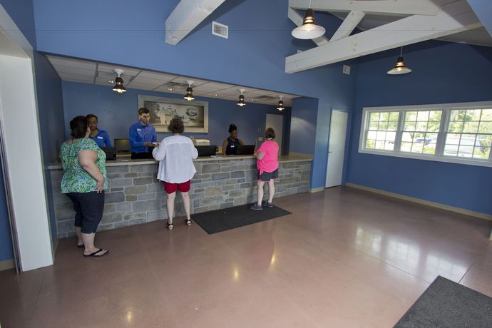 Imagen de los interiores del Hotel Cedar Point's Lighthouse Point. Foto 18