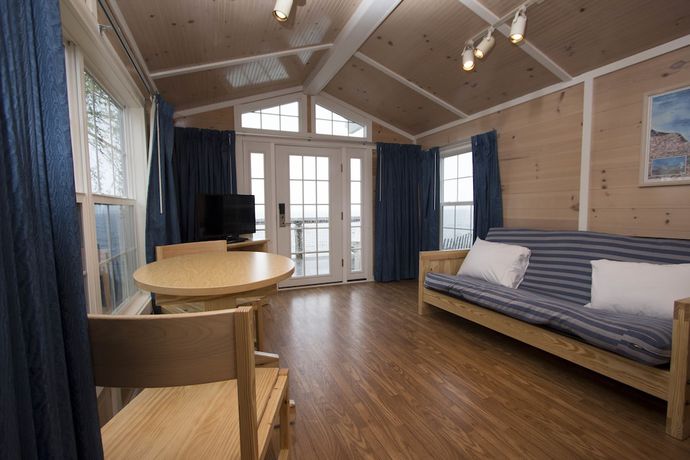 Imagen de la habitación del Hotel Cedar Point's Lighthouse Point. Foto 9