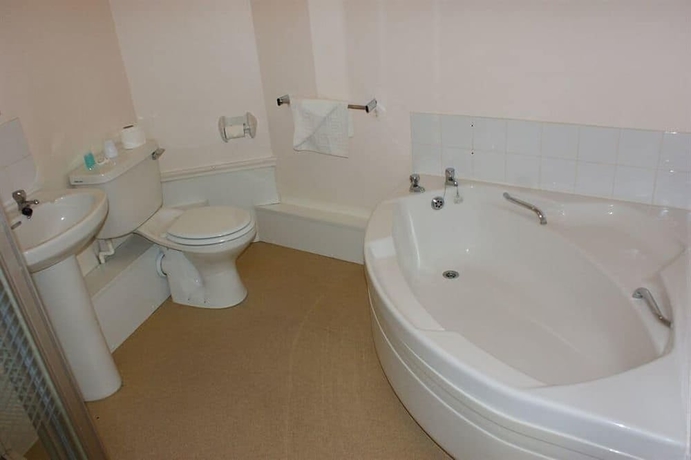 Imagen de la habitación del Hotel Cedar Tree. Foto 5