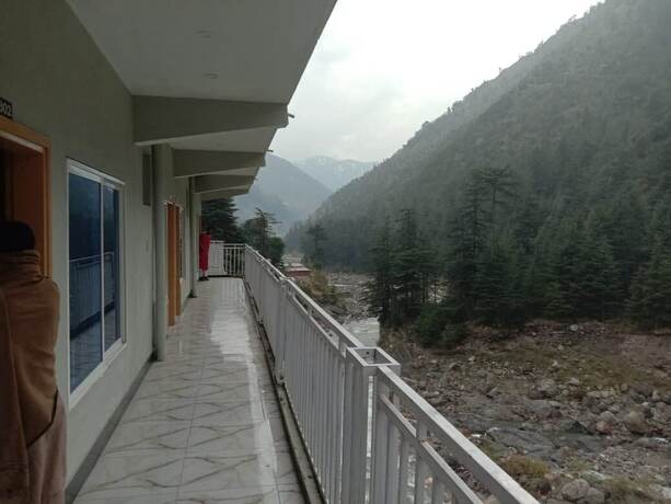 Imagen general del Hotel Cedar Vista. Foto 3