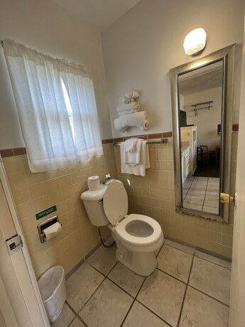 Imagen general del Hotel Cedars Motel. Foto 11