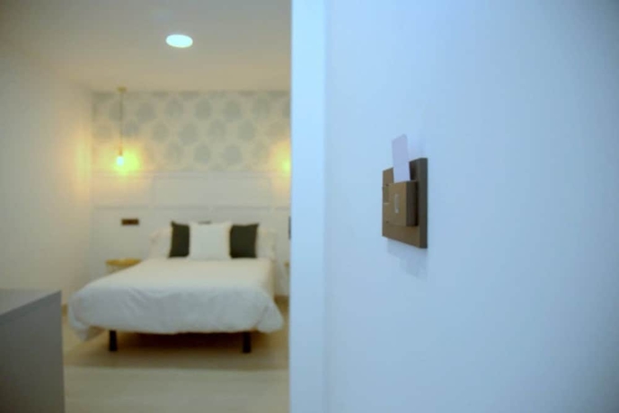 Imagen de la habitación del Hotel Cedrán. Foto 13