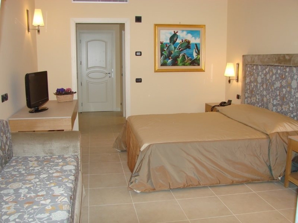 Imagen general del Hotel Cefalù Sea Palace. Foto 7