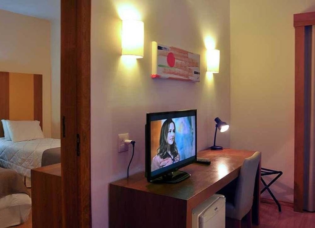 Imagen de la habitación del Hotel Cegil Boulevard. Foto 2