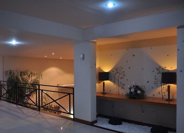 Imagen de los interiores del Hotel Cegil Boulevard. Foto 8