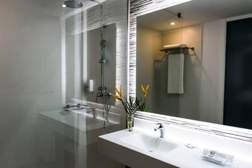 Imagen de la habitación del Hotel Ceiba Bissau. Foto 5