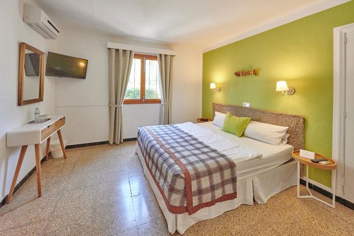 Imagen de la habitación del Hotel Ceiba Maria Cala Dor. Foto 12