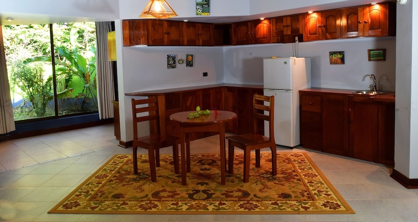 Imagen de la habitación del Hotel Ceiba Tops Lodge. Foto 7