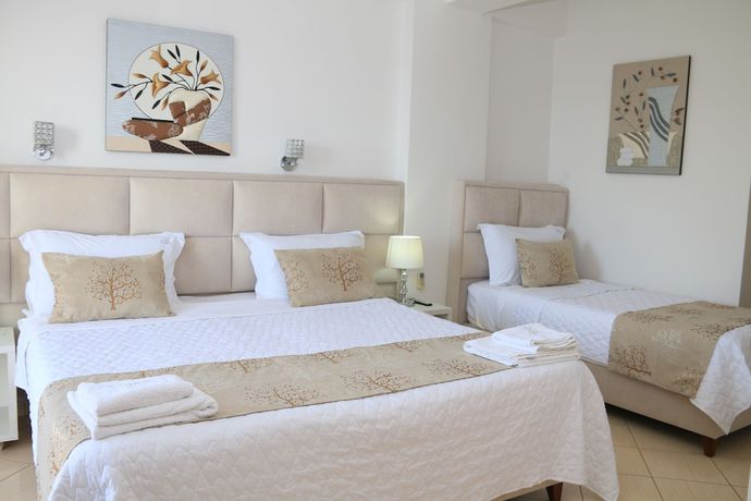 Imagen de la habitación del Hotel Ceko. Foto 10