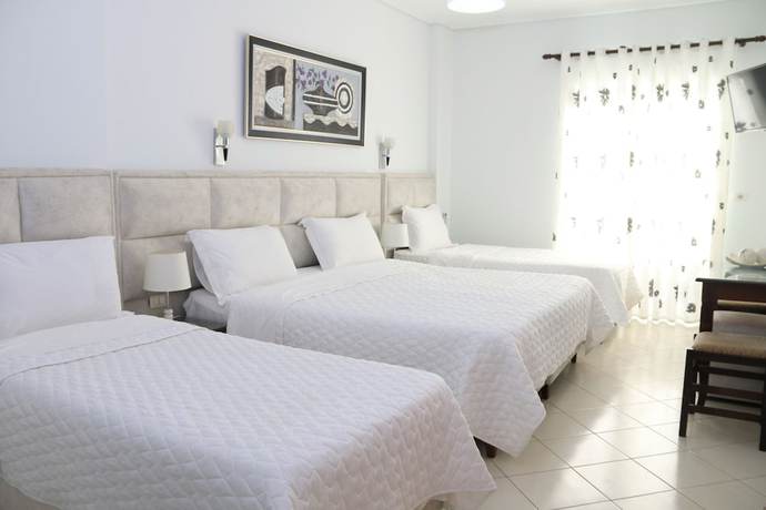 Imagen de la habitación del Hotel Ceko. Foto 19