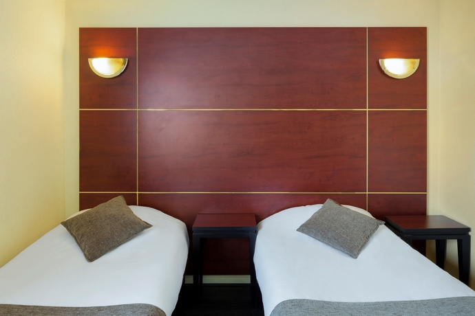 Imagen de la habitación del Hotel Cela Canet Europa. Foto 12