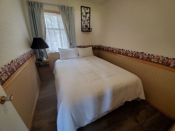 Imagen general del Hotel Celadon Lodge, Radium Hot Springs. Foto 6