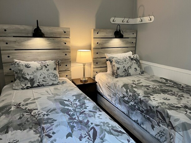 Imagen de la habitación del Hotel Celadon Lodge, Radium Hot Springs. Foto 20