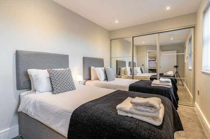 Imagen general del Hotel Celador Apartments - Bond House. Foto 1