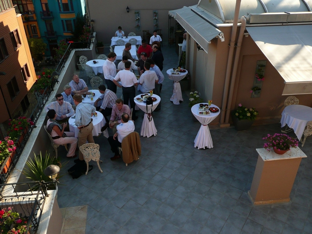 Imagen de los exteriores del Hotel Celal Sultan - Special Class. Foto 14