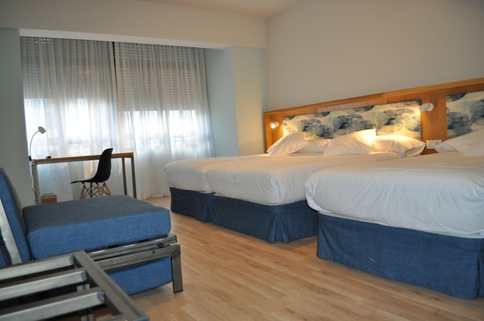 Imagen de la habitación del Hotel Celanova. Foto 4