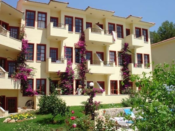 Imagen general del Hotel Celay. Foto 3