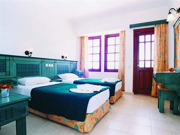 Imagen general del Hotel Celay. Foto 9