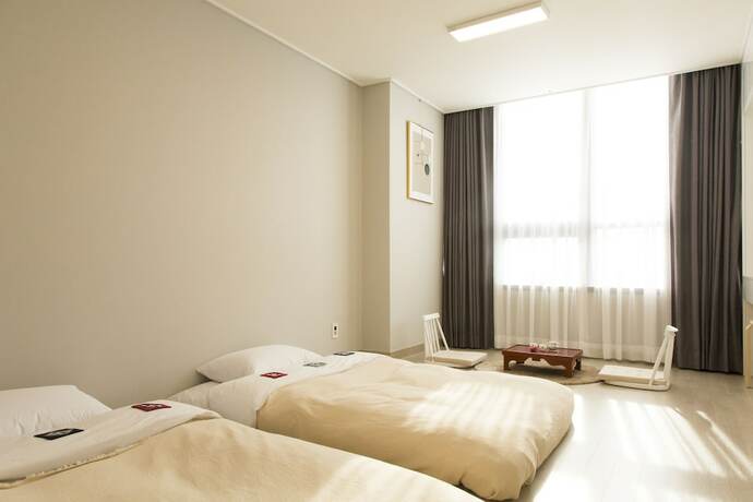 Imagen de la habitación del Hotel Celeb Stay Songdo. Foto 20