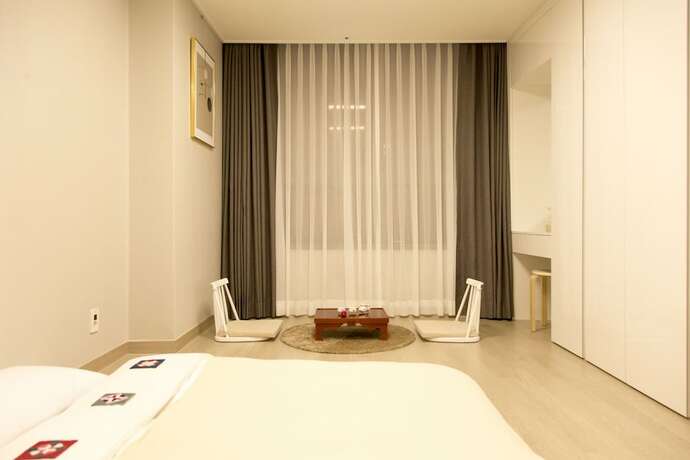 Imagen de la habitación del Hotel Celeb Stay Songdo. Foto 27
