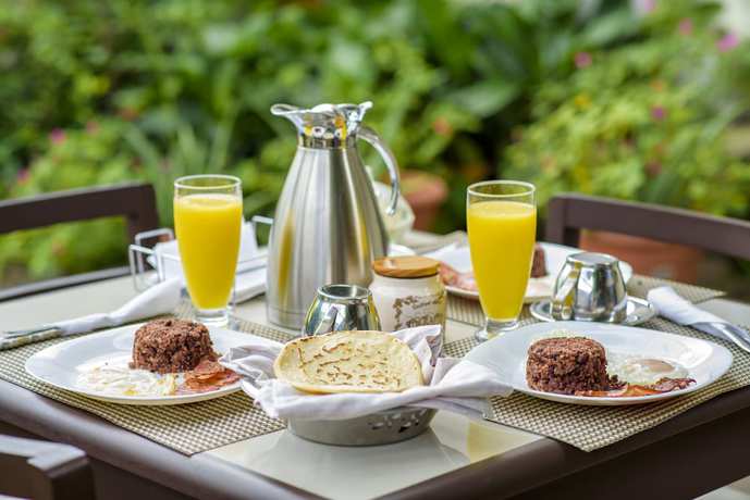 Imagen de la habitación del Hotel Celebertti. Foto 6