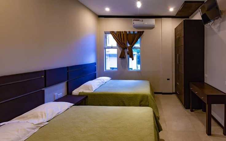 Imagen de la habitación del Hotel Celebertti. Foto 8