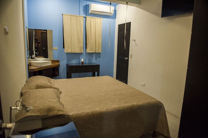 Imagen de la habitación del Hotel Celebertti. Foto 14