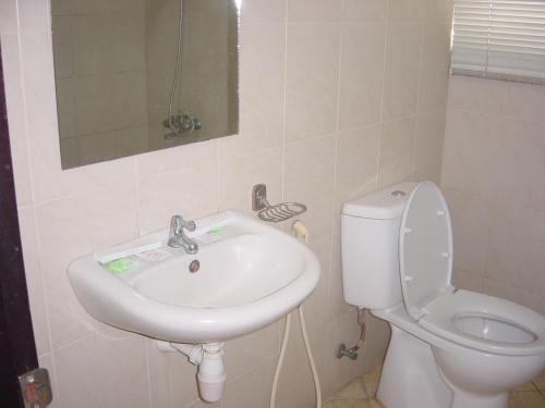 Imagen general del Hotel Celebes. Foto 15