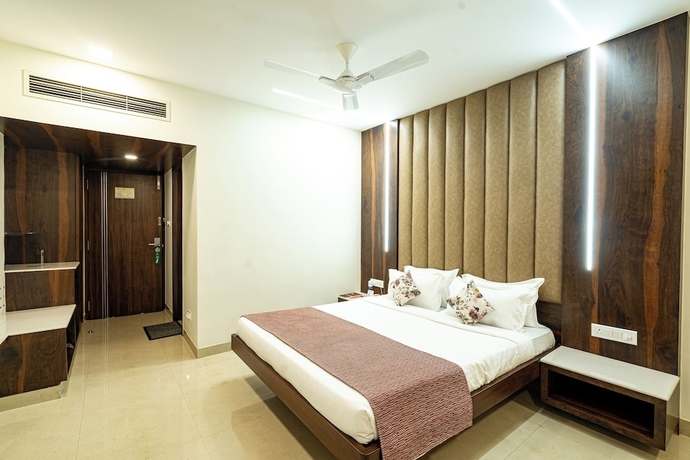 Imagen de la habitación del Hotel Celebration, Raipur. Foto 8